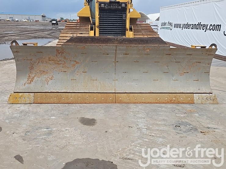 2016-caterpillar-d6n-image-25