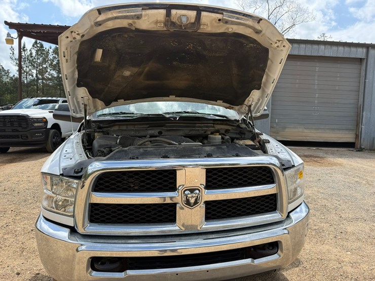 2016-dodge-2500-image-31