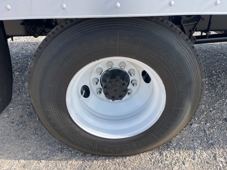 2019-international-durastar-4300-image-10