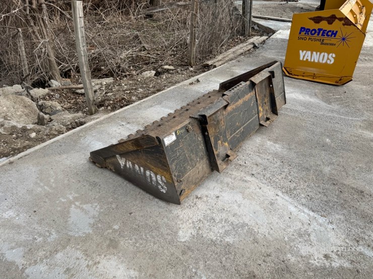 78"-skid-steer-bucket-image-5