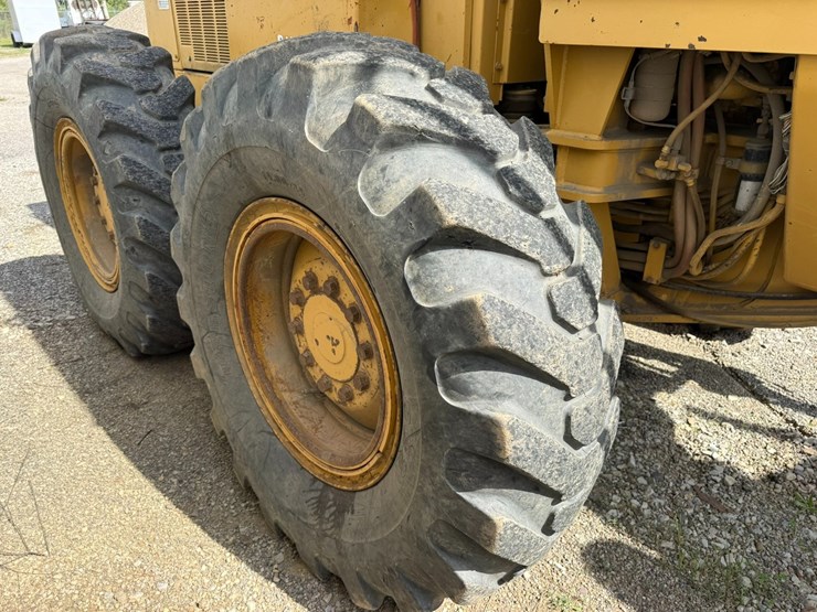 caterpillar-12h-image-15