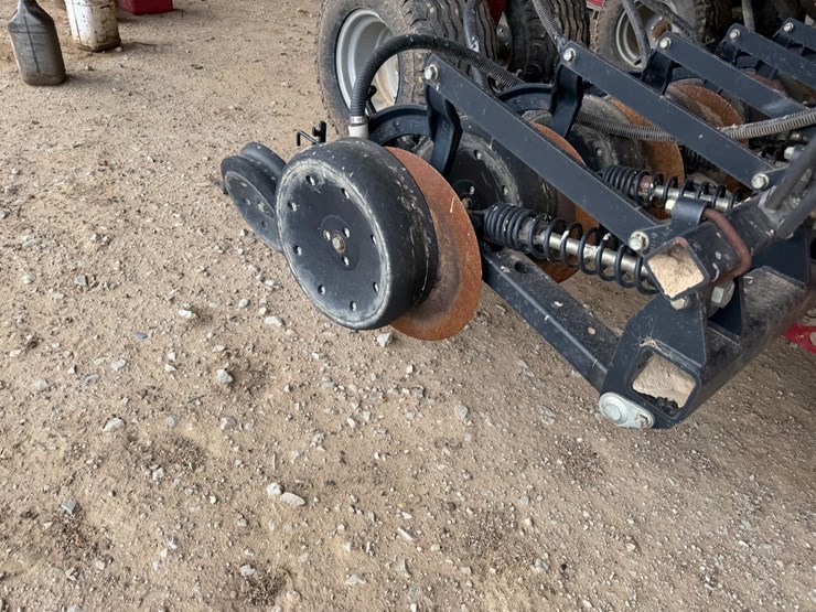 2014-case-ih-36-image-76