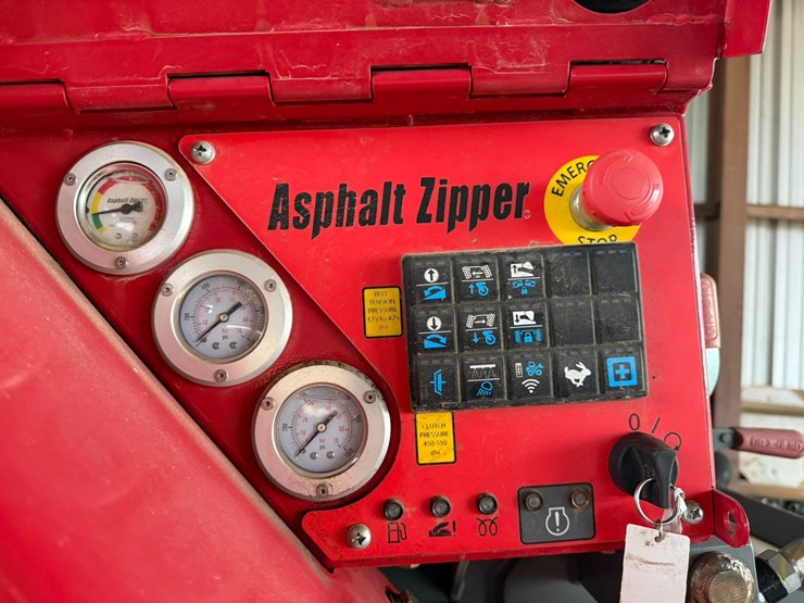 asphalt-zipper-zipper-az480-image-57