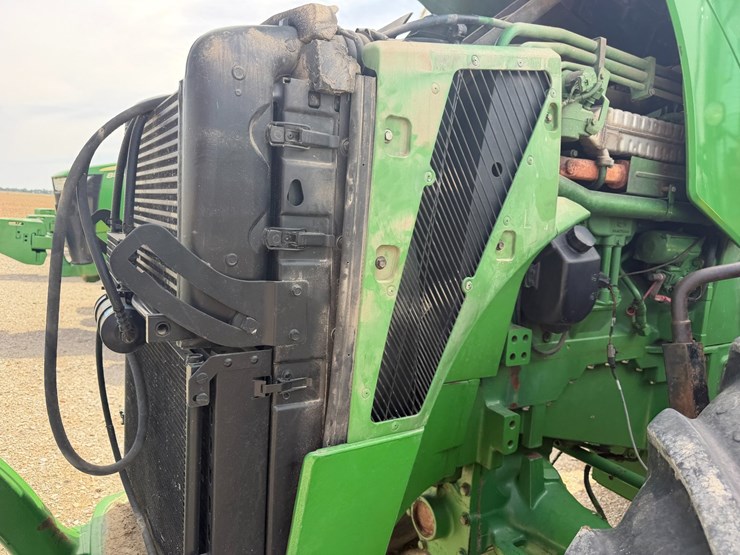 2006-john-deere-8330-image-47