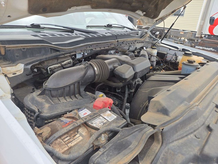 2017-ford-f250-xl-image-18