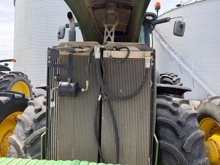 2013-john-deere-8335r-image-55