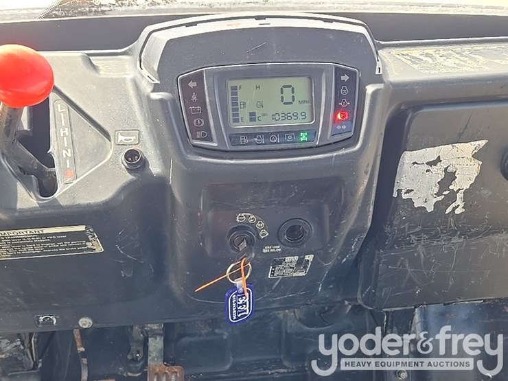 2017-kubota-rtv-x1140-image-57