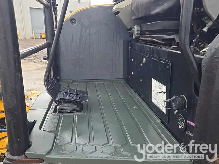 2016-caterpillar-305e2-cr-image-55