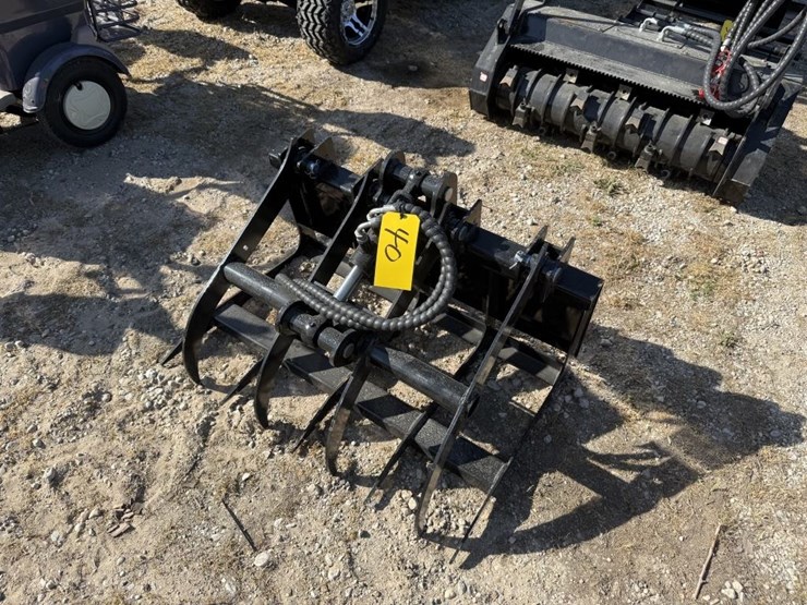 36in-mini-skid-grapple-image-1