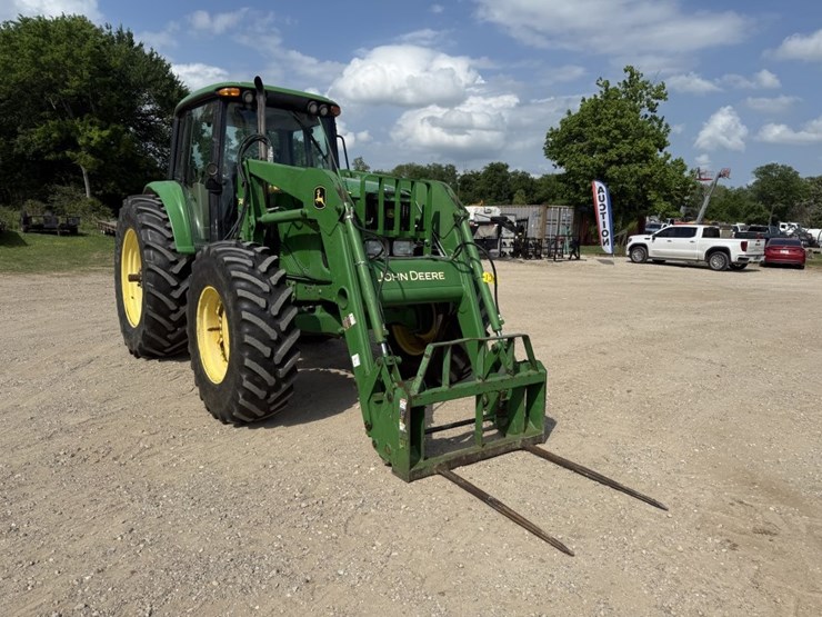 2007-john-deere-7320-image-3