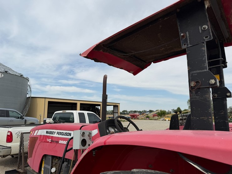 massey-ferguson-2260-image-21