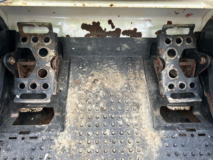 2019-bobcat-t595-image-20