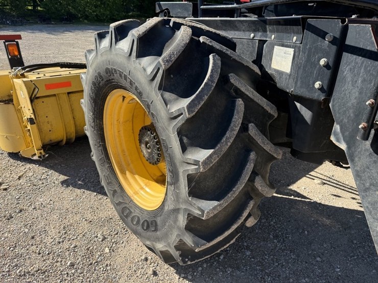 2015-new-holland-speedrower-260-image-10