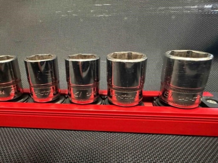 snap-on-sockets-image-2