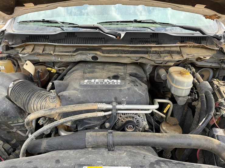 2016-dodge-2500-image-34
