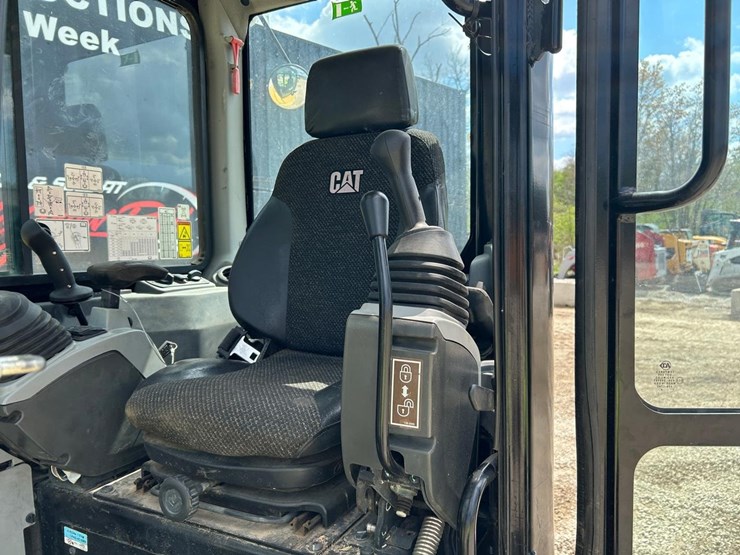 2018-caterpillar-305.5e2-image-20