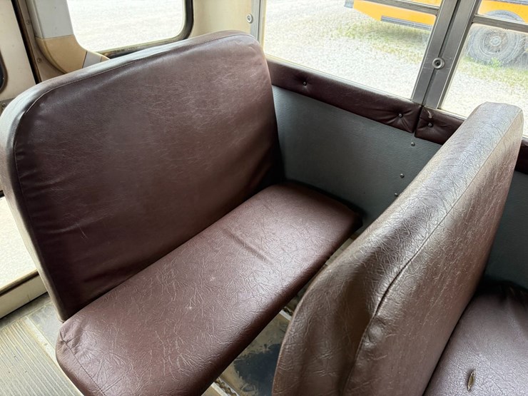 2000-international-3800-image-86