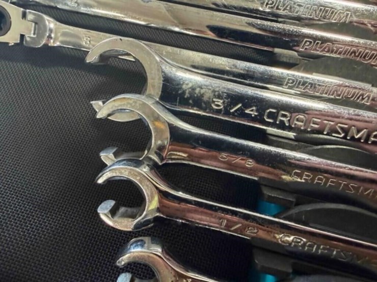 craftsman-&-platinum-wrenches-image-7