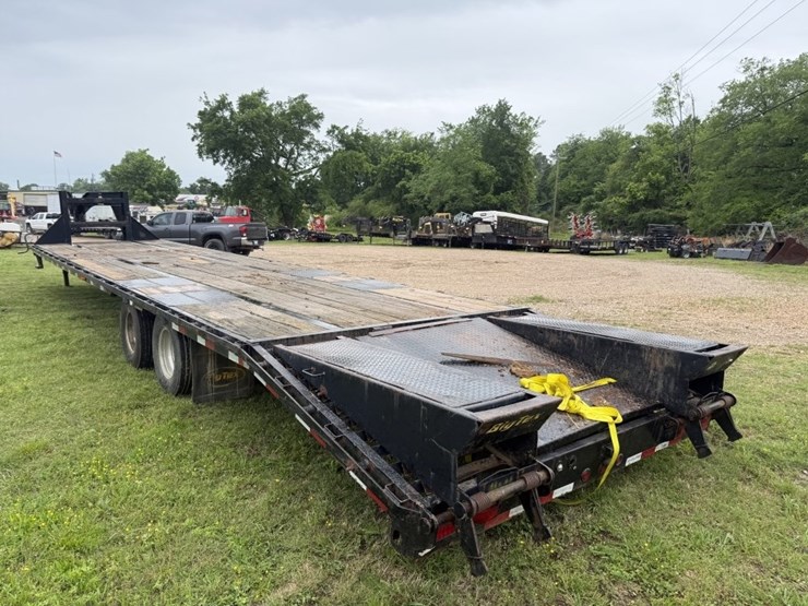 2014-big-tex-22gn-hd-image-6