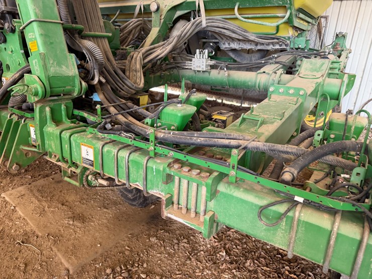 john-deere-1720-image-58