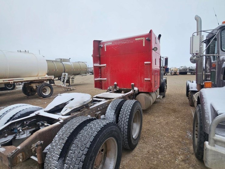 2006-peterbilt-379-image-4