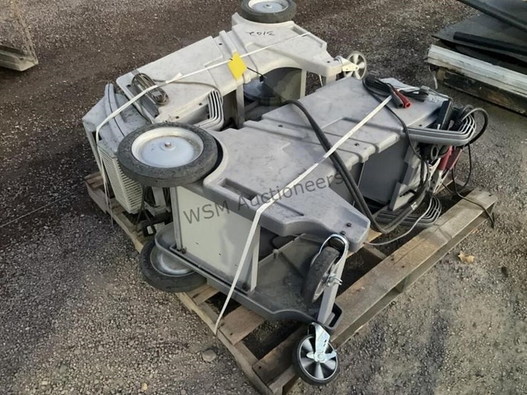 (2)-battery-minuteman-battery-diagnostic-carts-image-3