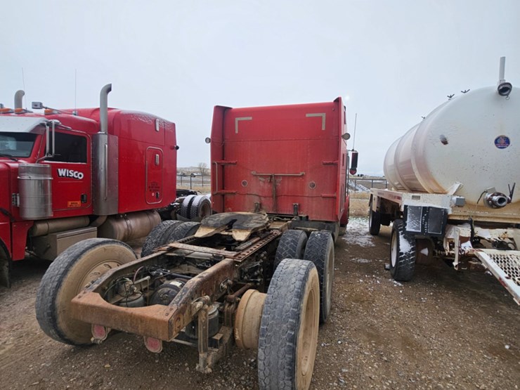 2006-peterbilt-379-image-4