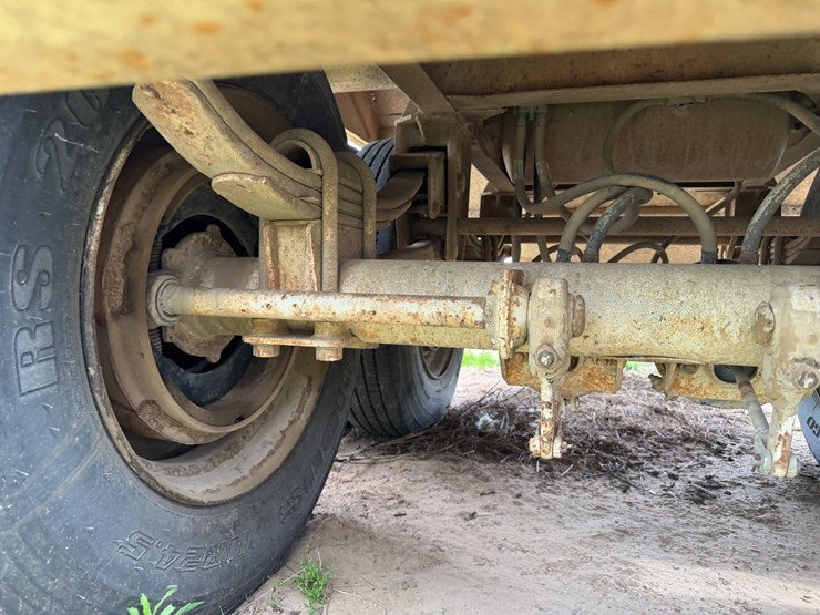 #46889-•-1981-40'-hawkeye-eagle-e4000-t/a-steel-hopper-bottom-trailer-vin:-1bjsh4027b1001115-image-12