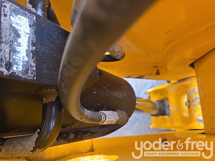 2017-jcb-510-56-image-29