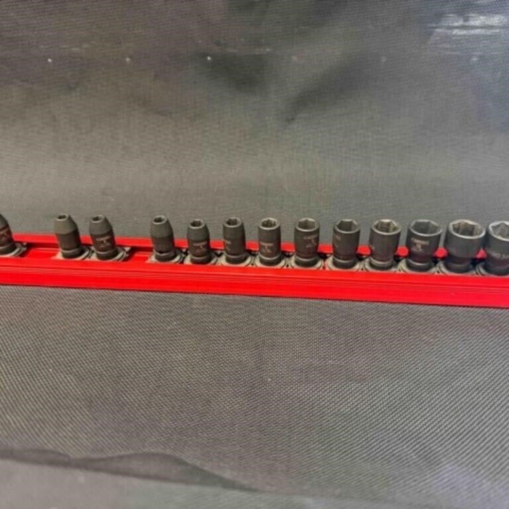 Expert shallow impact sockets