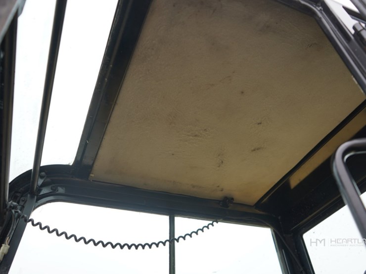 2014-caterpillar-305.5e-image-17