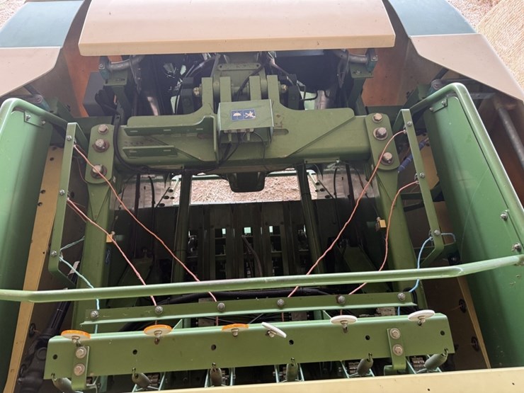 krone-big-pack-1290-2013-image-22