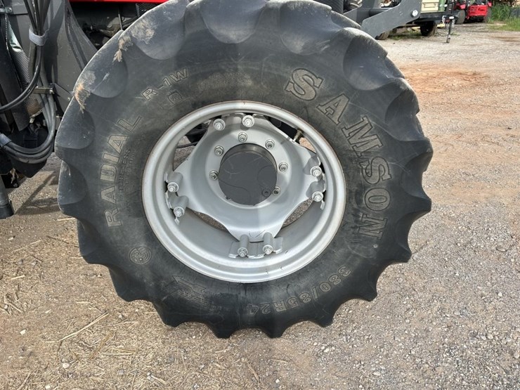 2020-massey-ferguson-5711-image-30