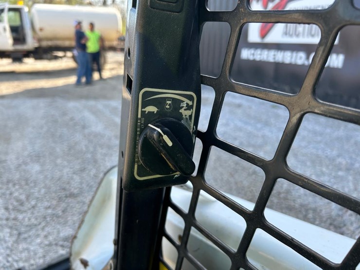 2021-bobcat-t550-image-22