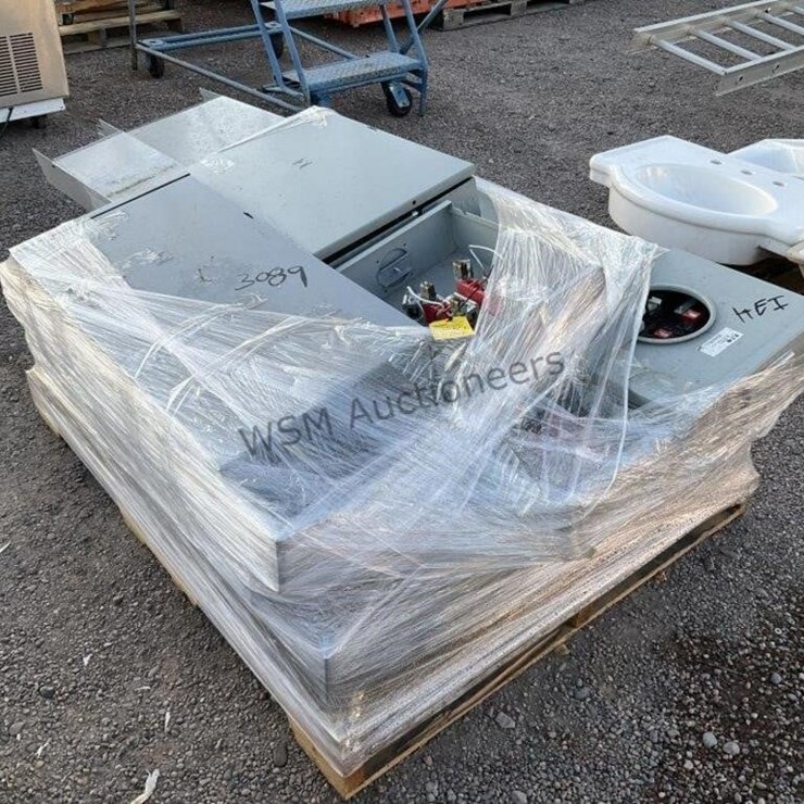 PALLET OF ASST ELECTRICAL PANELS