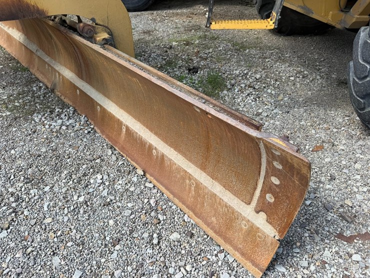 caterpillar-12h-image-46