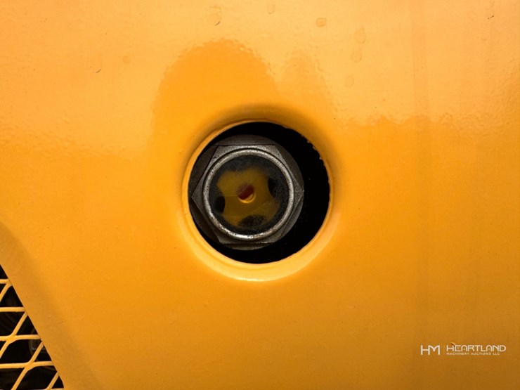 2023-diggit-em15-mini-excavator-image-13