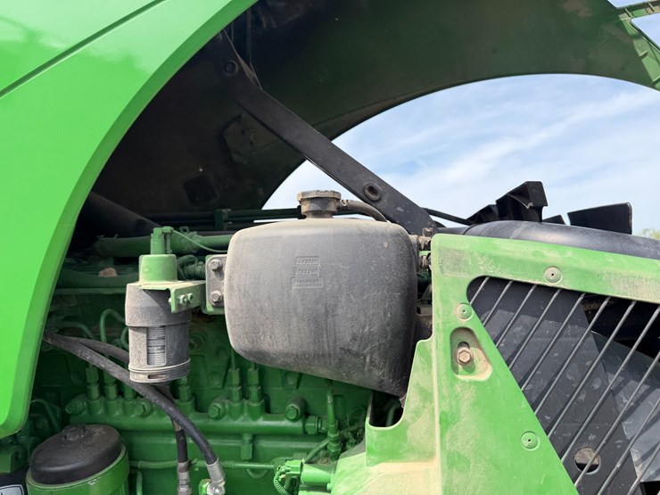 2006-john-deere-8330-image-52