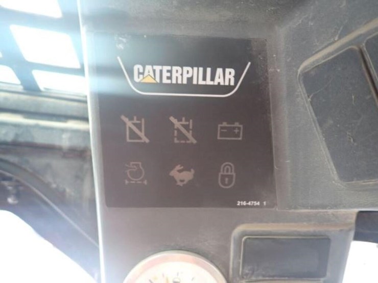 2010-caterpillar-232b-image-18