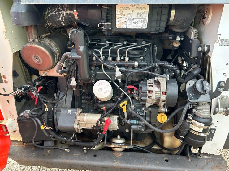 2019-bobcat-t595-image-16