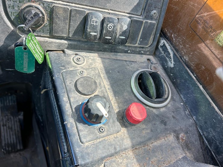 2018-jcb-505-20-image-21