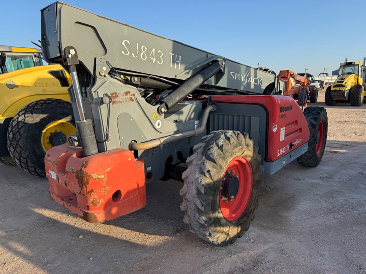 2018-skyjack-sj843th-image-4