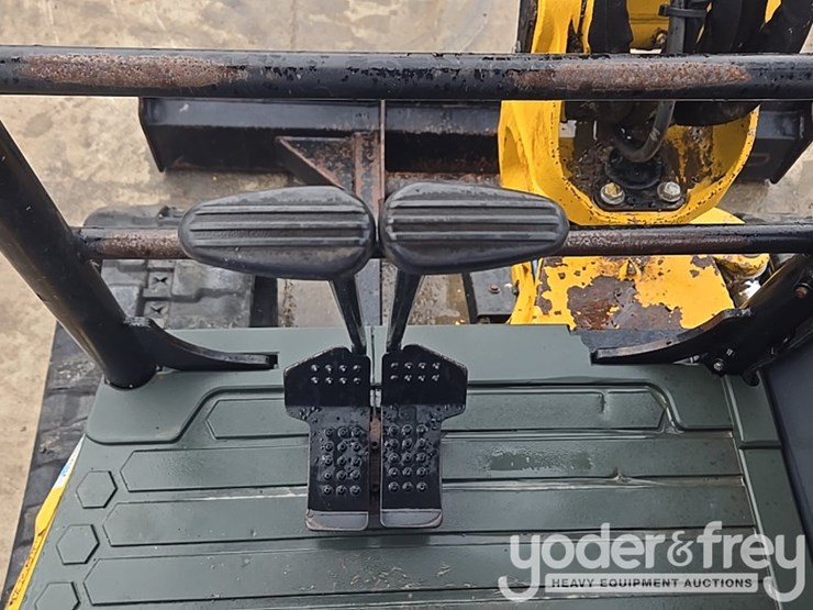 2016-caterpillar-305e2-cr-image-63