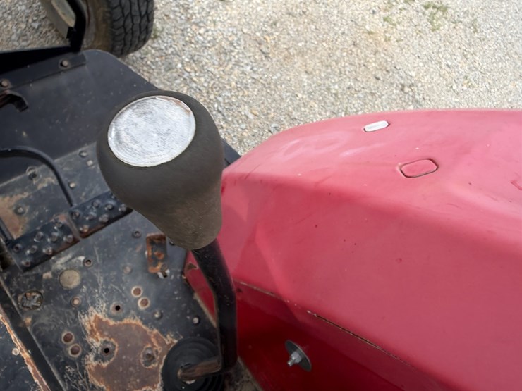 massey-ferguson-2260-image-57