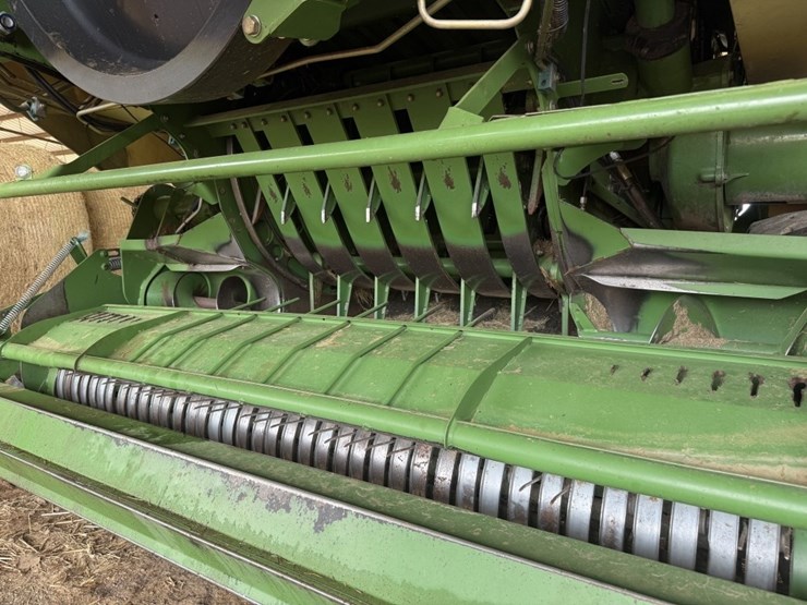 krone-big-pack-1290-2013-image-8