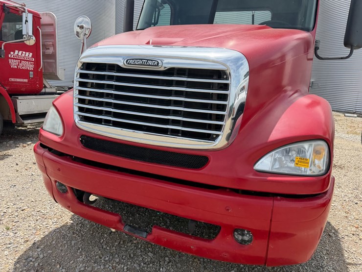 #46859-•-2007-freightliner-columbia-t/a-daycab-truck-tractor-vin:-1fujf0cv37lx21098-image-32