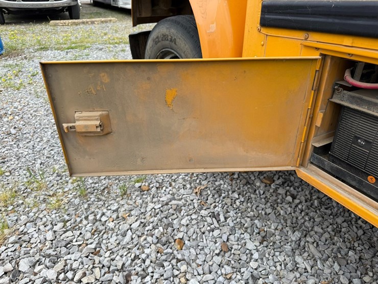 2000-international-3800-image-43