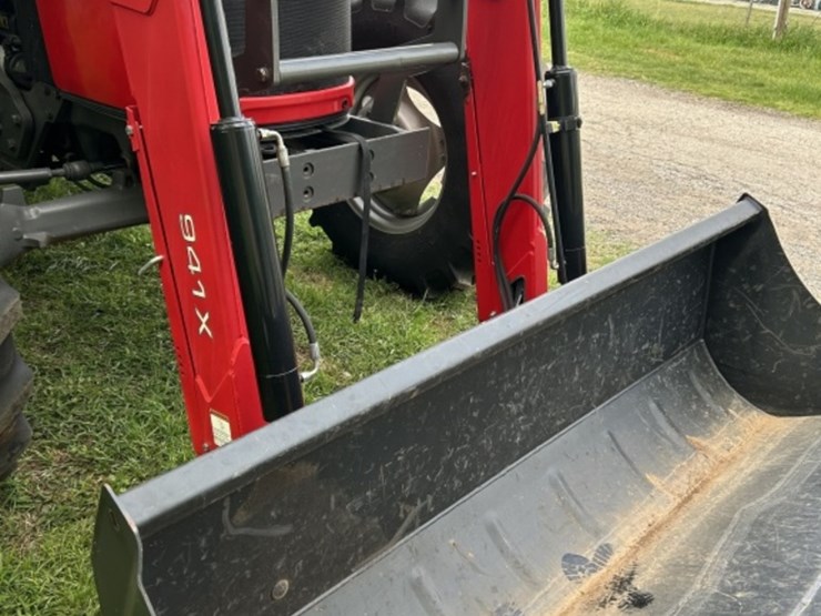 2020-massey-ferguson-5711-image-26