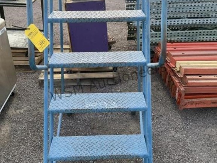 steel-rolling-stairs-image-3