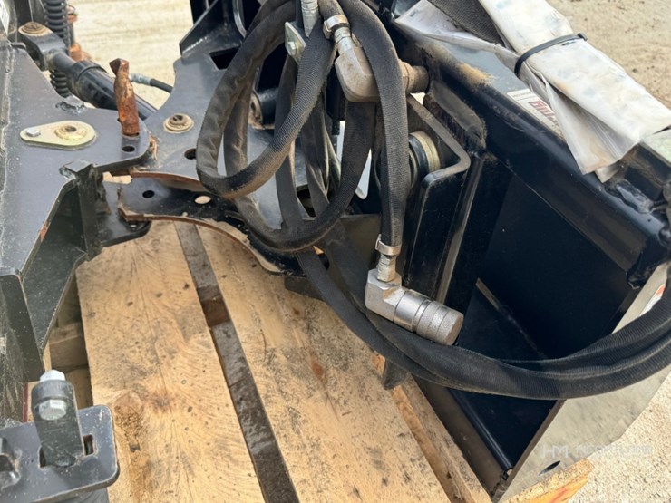 virning-96"-snow-plow-image-9